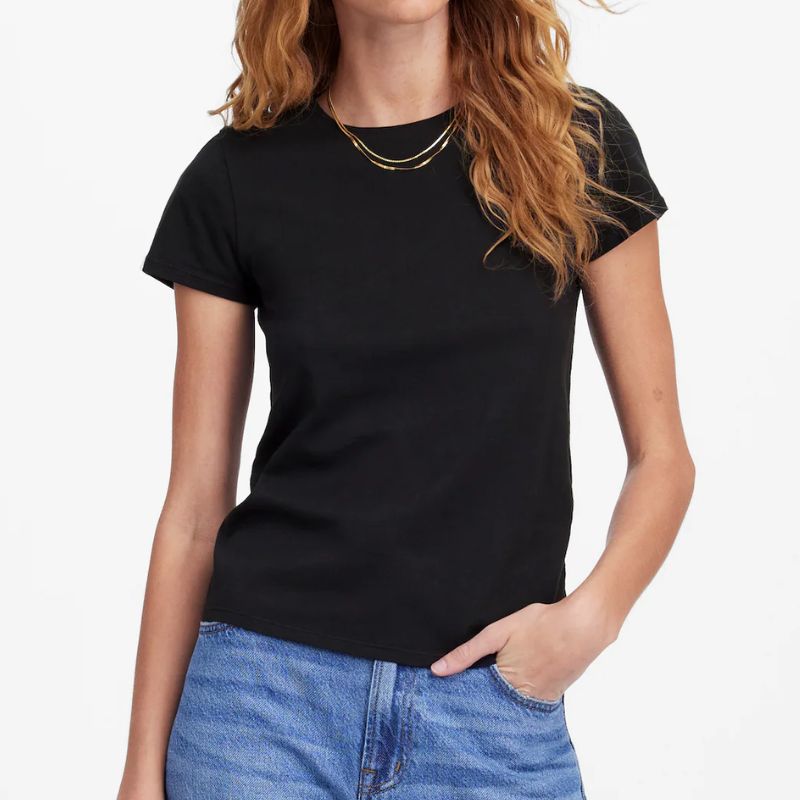 fitted black t shirt