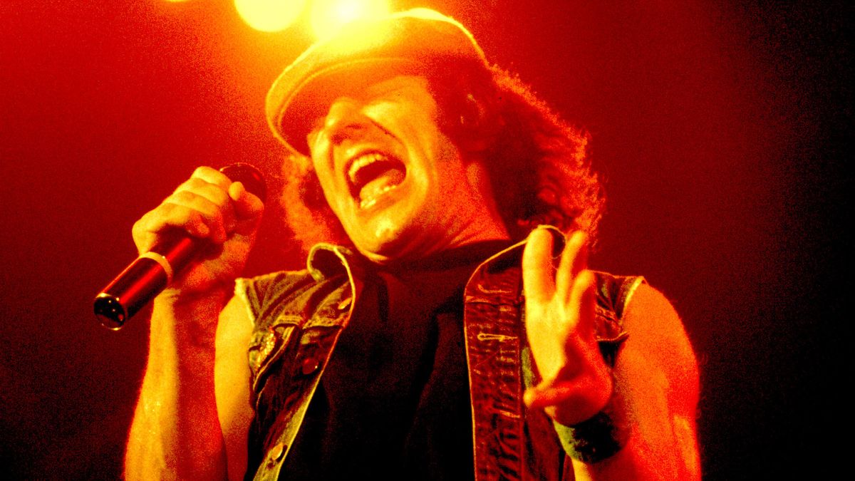 Brian Johnson on stage in 1980