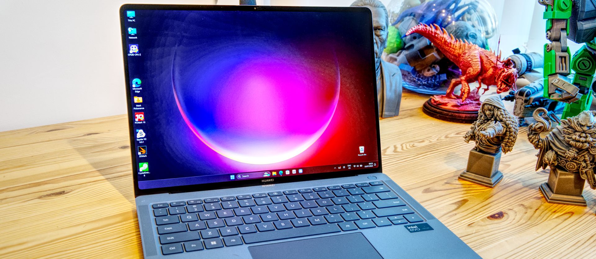 極美品！高性能をコンパクトボディに Huawei MateBook X Pro