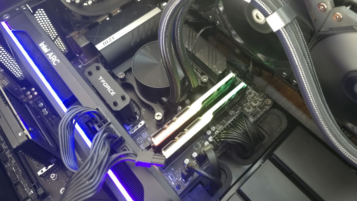 ID-Cooling FX360 Pro Review: Very Good for $60 | Tom's Hardware