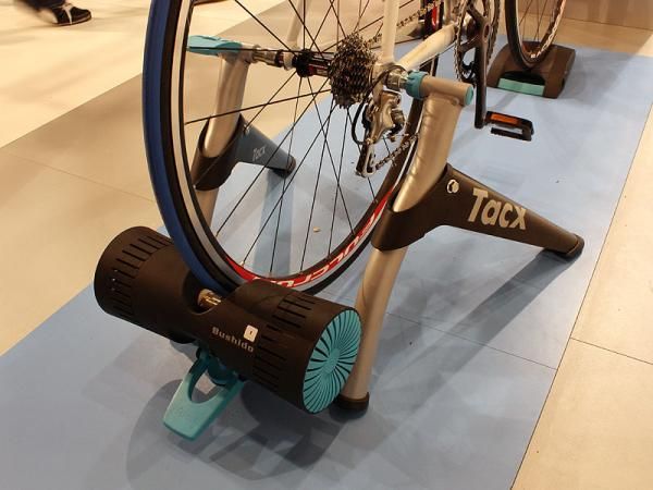 The resistance unit draws its power from the internal dynamo that's spun when the rider begins pedaling.