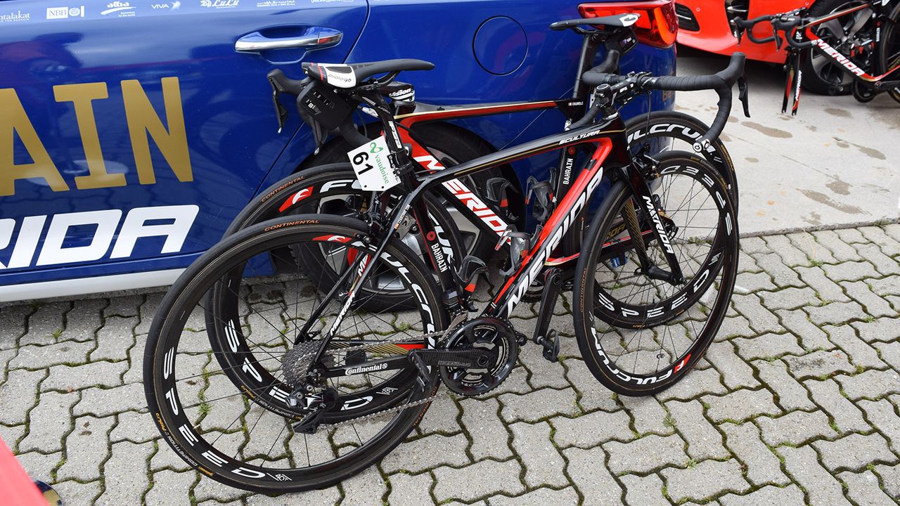 Ion Izaguirre raced the Tour de Suisse aboard a Merida Scultura while his teammate Sonny Colbrelli opted for a Merida Reacto
