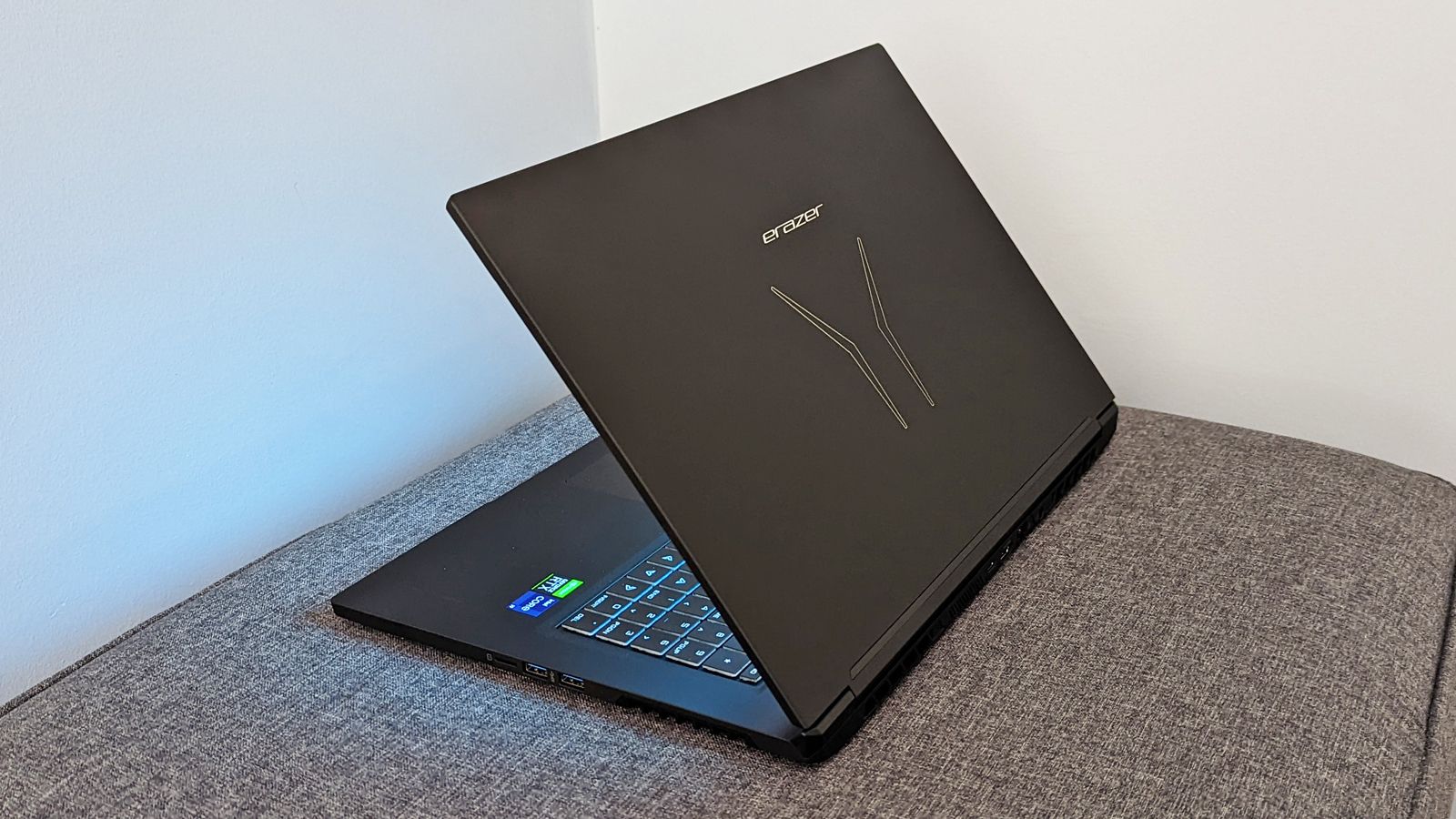 Medion Erazer Beast X30