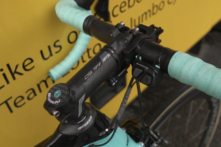 Non integrated bar and stem of the Bianchi XR4