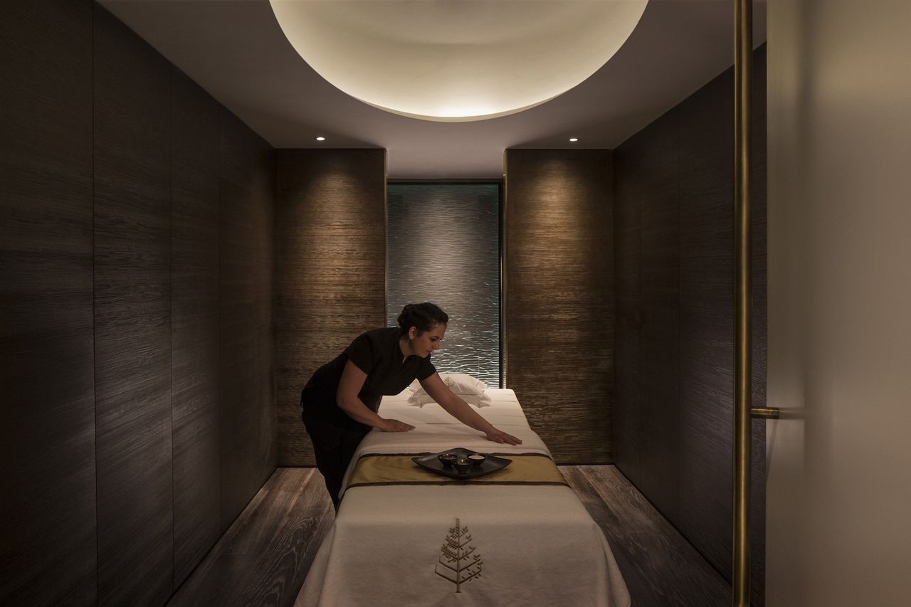 A treatment room at the Four Seasons Ten Trinity Square