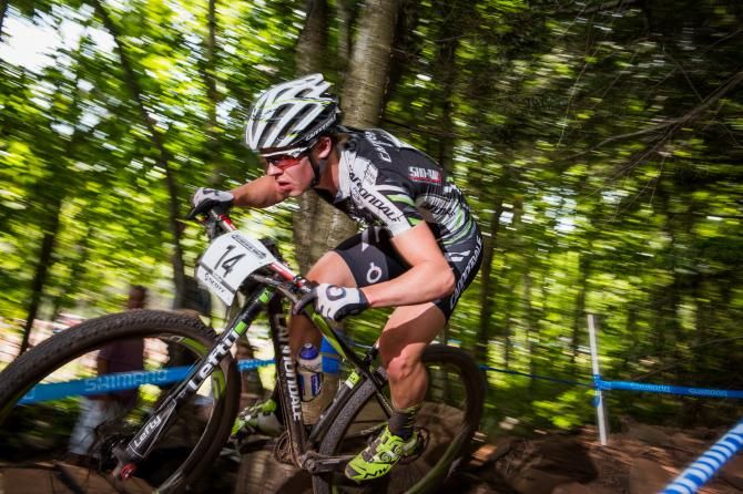 New Zealand's Anton Cooper will ride with Cannondale through 2016.
