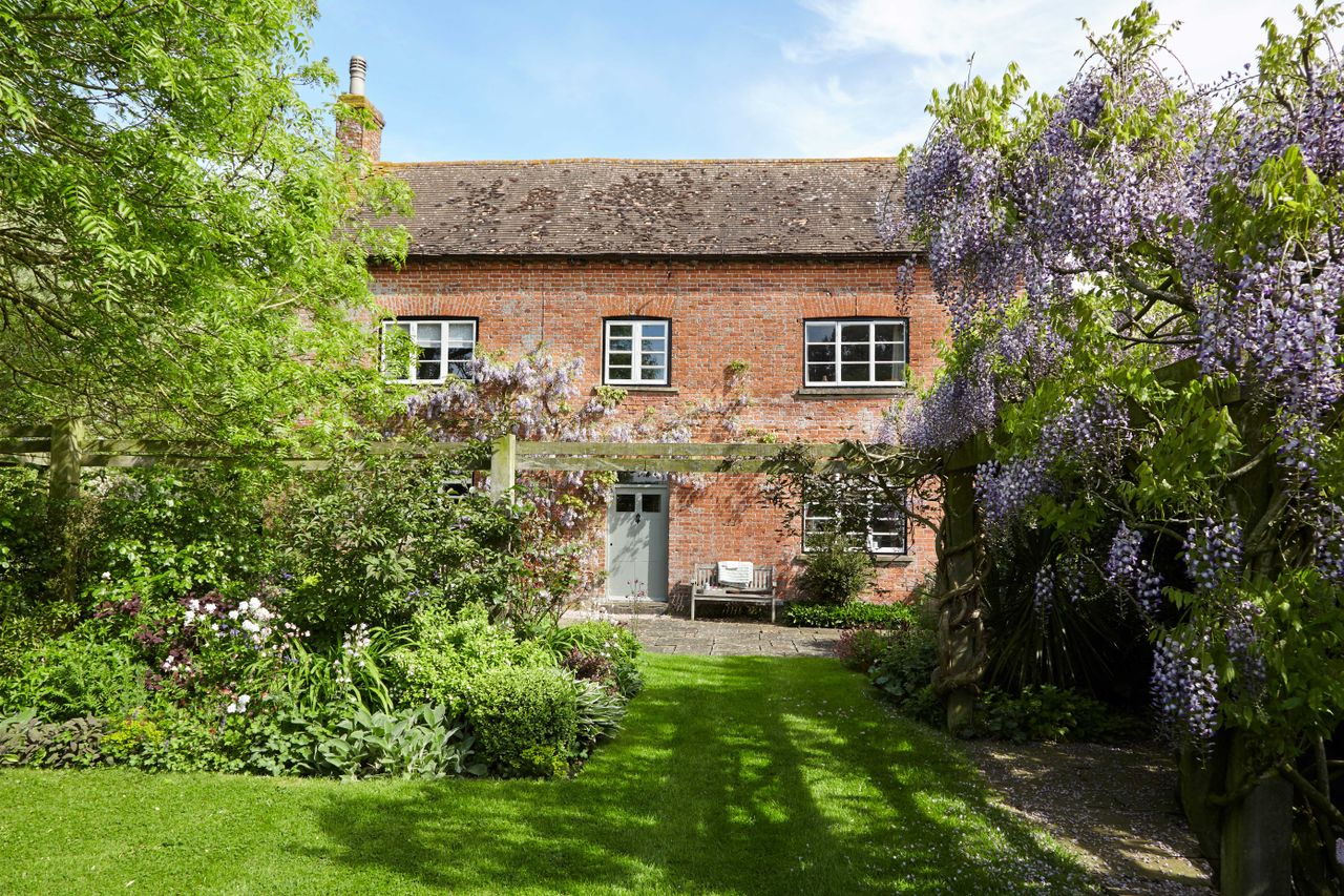 farmhouse exterior