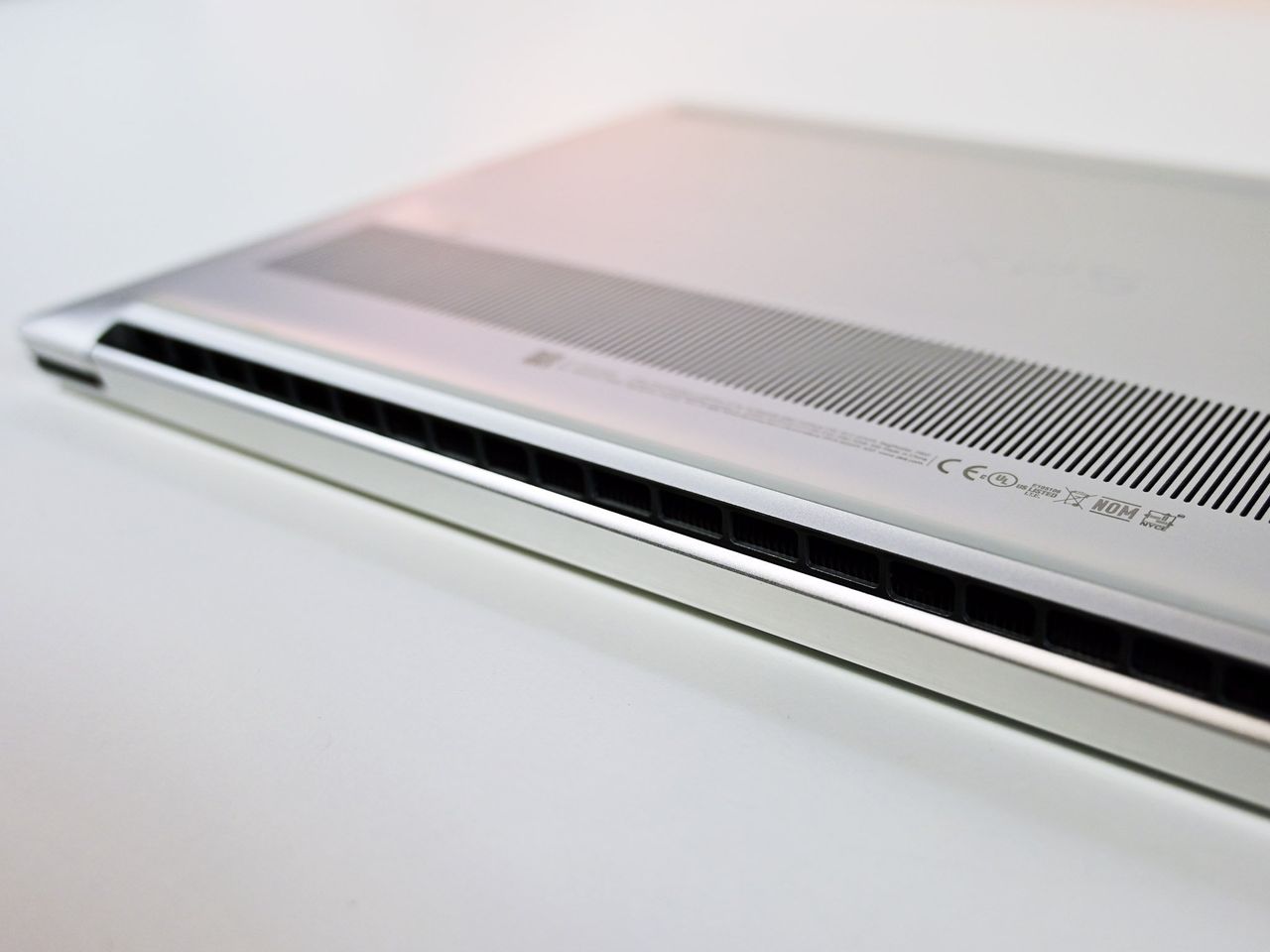 Dell Xps 15 9500 Review Vent