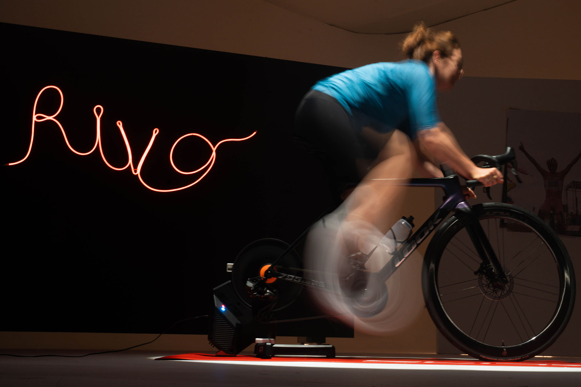 Elite Rivo smart trainer with Zwift Cog