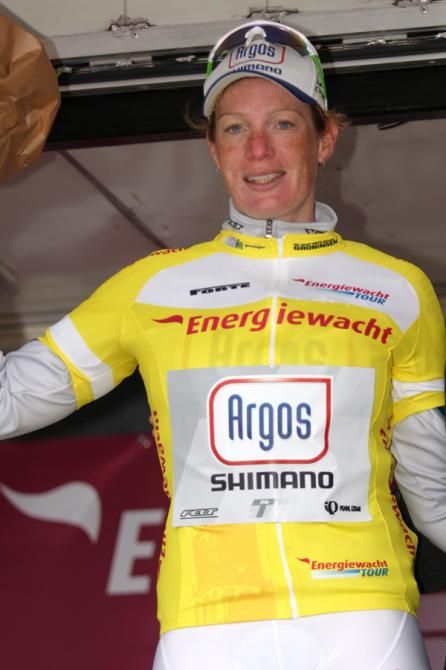 Kirsten Wild (Team Argos-Shimano) continues to lead general classification