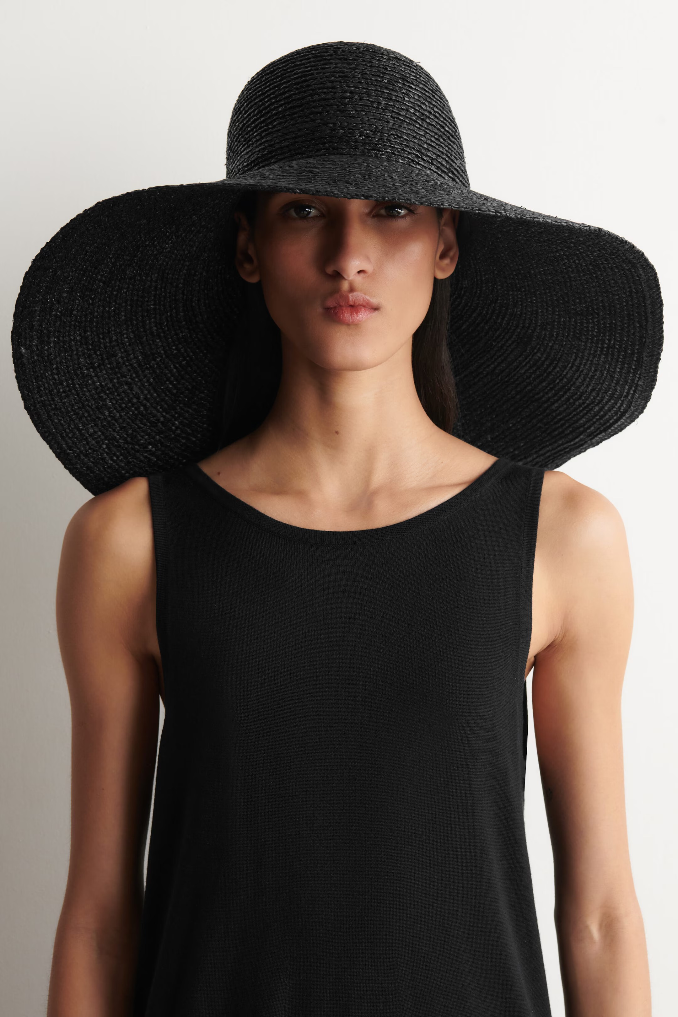 COS, Wide-Brim Raffia Hat