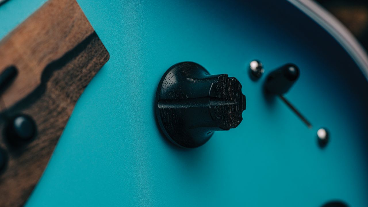 jack White's Fender Acoustasonic Jazzmaster