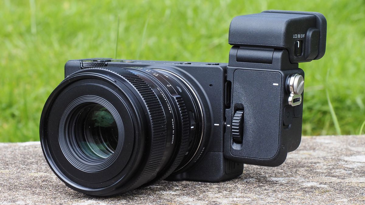 Sigma fp L with EVF-11 accessory viewfinder