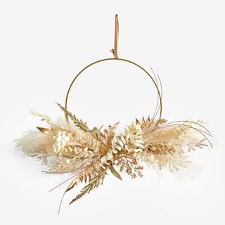 Wreath feather Christmas wreath