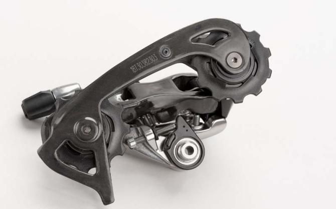 SRAM has announced a recall for 10-speed Red WiFli medium-cage rear derailleurs. Affected rear derailleurs can potentially jam, resulting in "loss of bicycle control and possible injury