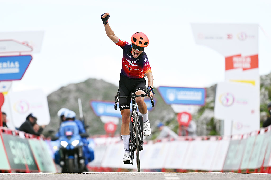 Petra Stiasny wins stage 7 of Vuelta Femenina 2026
