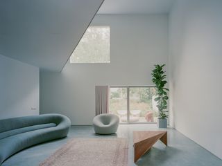 clean minimalism and pastel colours at the farshid moussavi house in hove