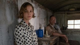 Carey Mulligan and Ralph Fiennes in The Dig