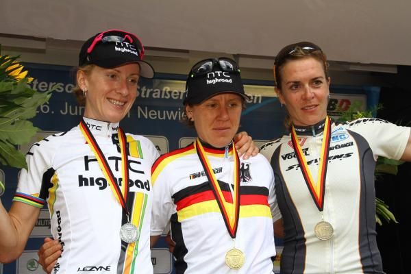 The women's podium: Judith Arndt, Ina Teutenberg and Hanka Kupfernagel