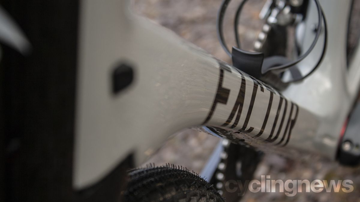 Factor Vista downtube detail