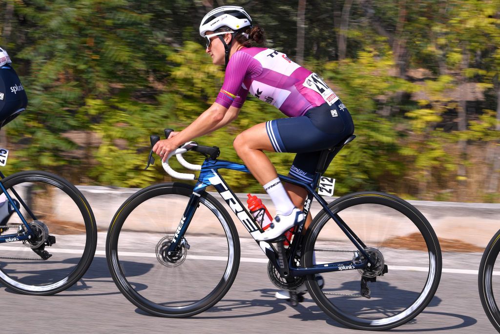 MOTTAMONTECORVINO ITALY SEPTEMBER 19 Elisabeth DeignanArmitstead of The United Kingdom and Team Trek Segafredo UCI Leader Jersey during the 31st Giro dItalia Internazionale Femminile 2020 Stage 9 a 1099km stage from Motta Montecorvino to Motta Montecorvino 645m GiroRosaIccrea GiroRosa on September 19 2020 in Motta Montecorvino Italy Photo by Luc ClaessenGetty Images