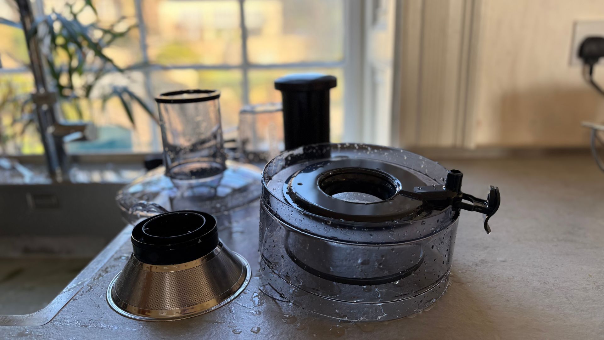 Testing the Nutribullet Centrifugal Juicer