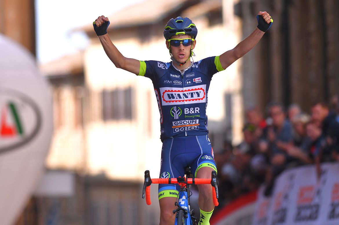 Guillaume Martin celebrates his victory at the Giro della Toscana