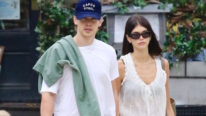 Actor Austin Butler celebrates his Birthday with girlfriend Kaia Gerber as they hold hands during a Romantic stroll in Manhattan’s Downtown area.