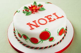 Poinsettia design Christmas cake