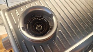 How to adjust the inner burr on your Breville coffee machine