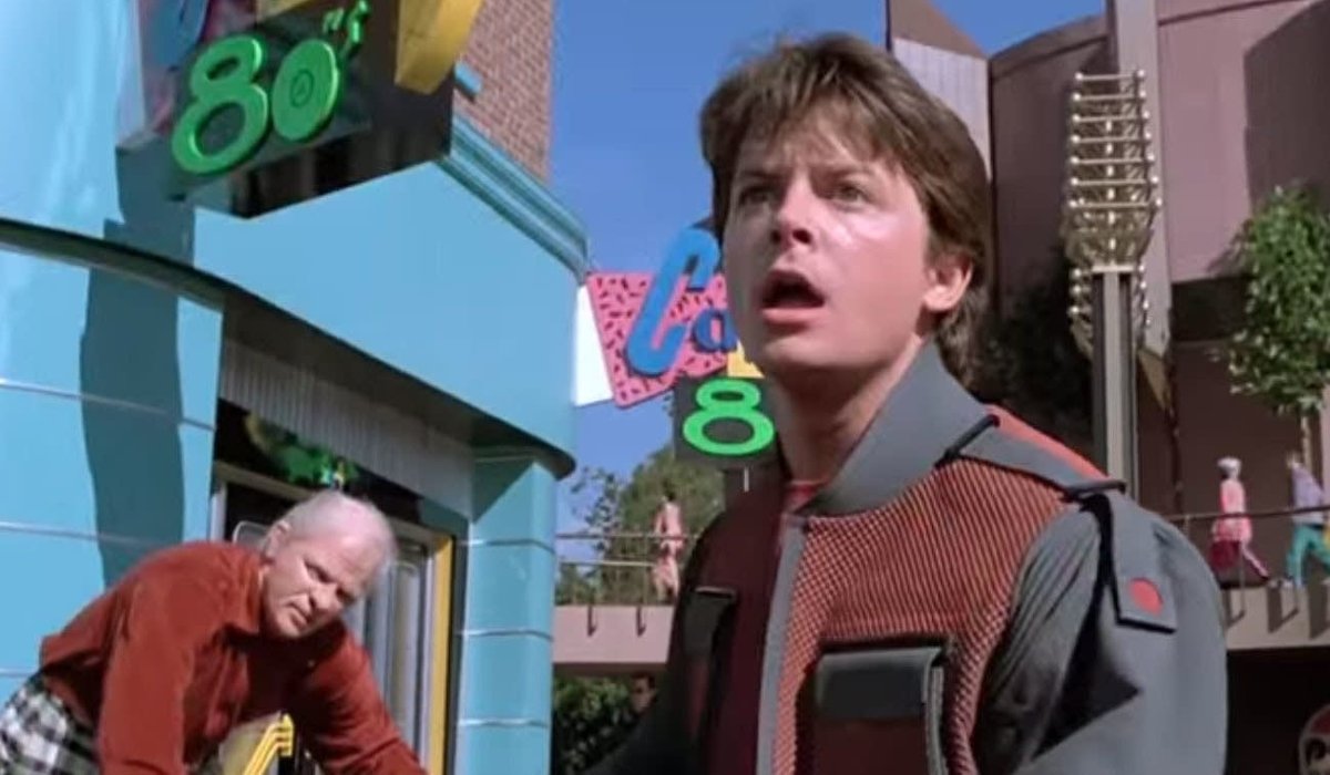 Back To The Future: 10 Crazy Differences Between The Final Movie And ...