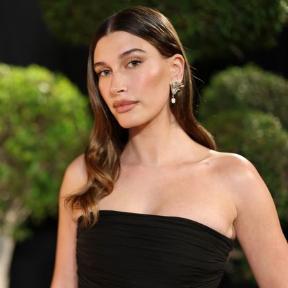 Hailey Bieber headshot