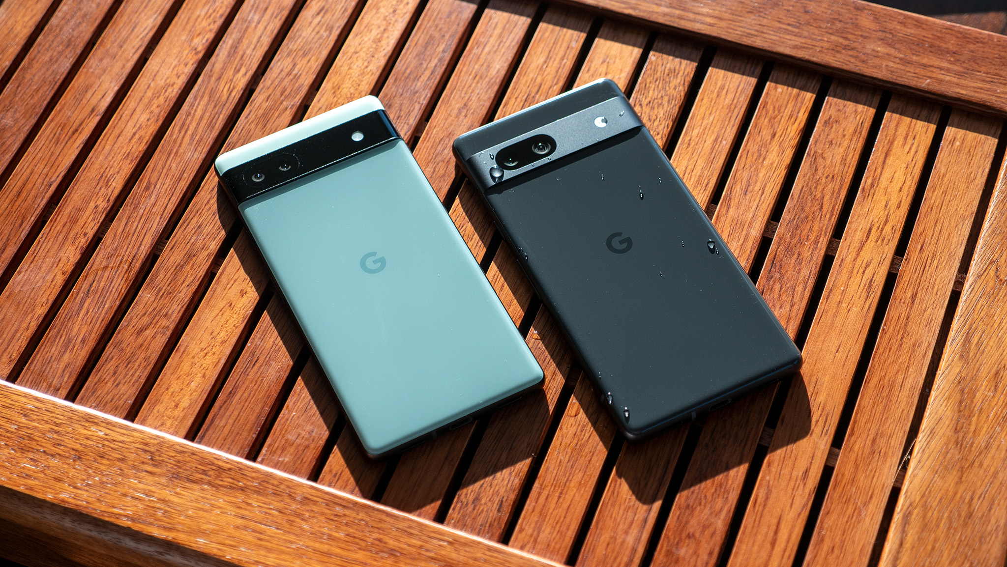 Comparing the Google Pixel 6a hardware with the Google Pixel 7a