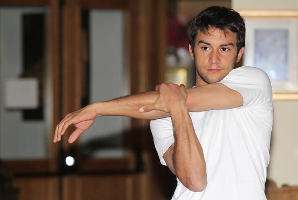 Stefano Agostini limbers up