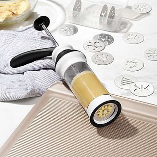OXO good grips cookie press