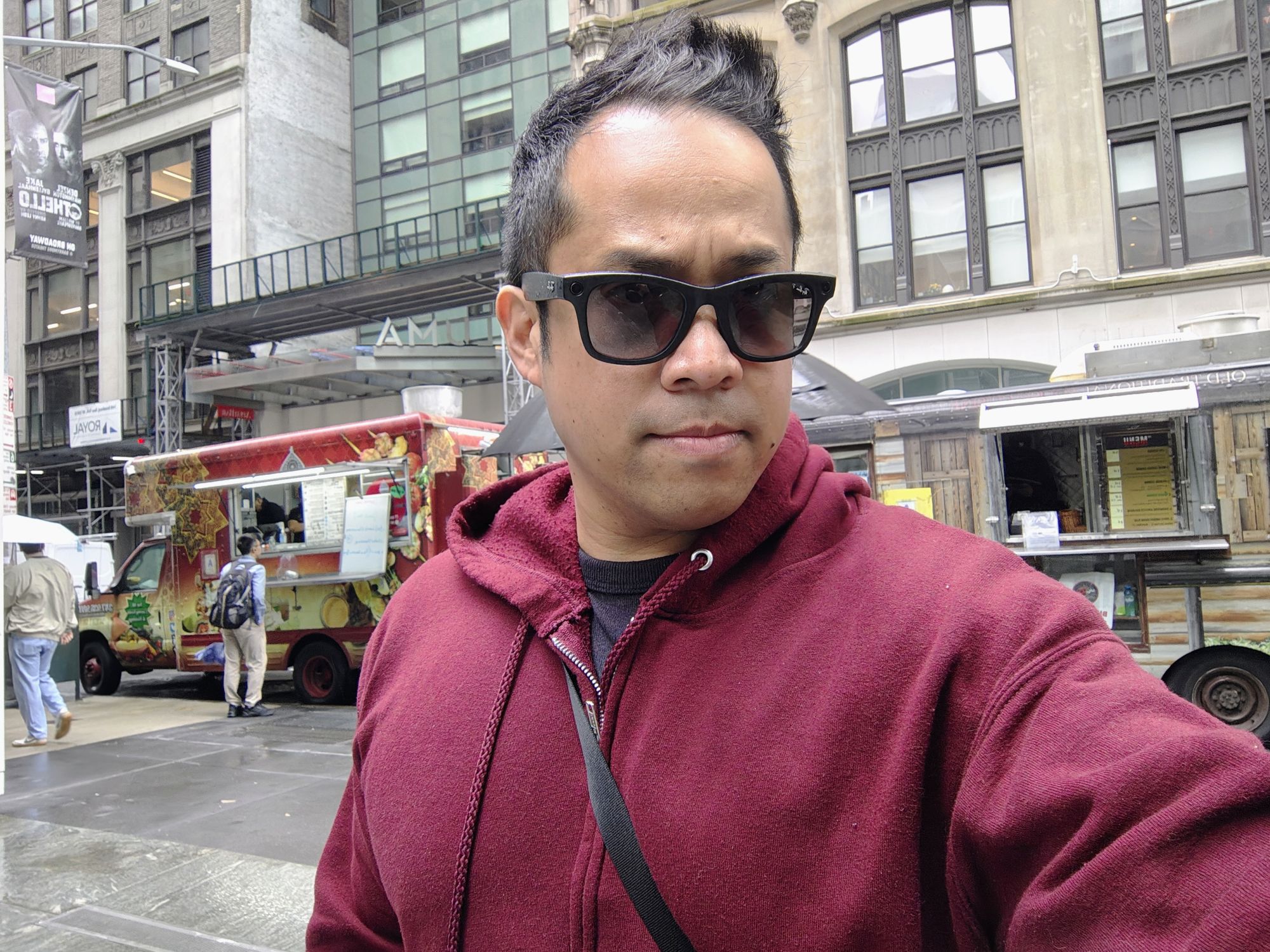 Motorola Razr Plus 2024 selfie sample.