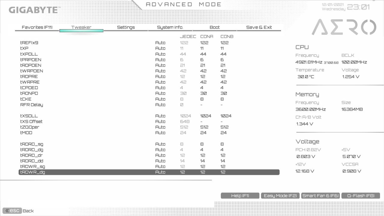 Gigabyte Z690 Aero G DDR4