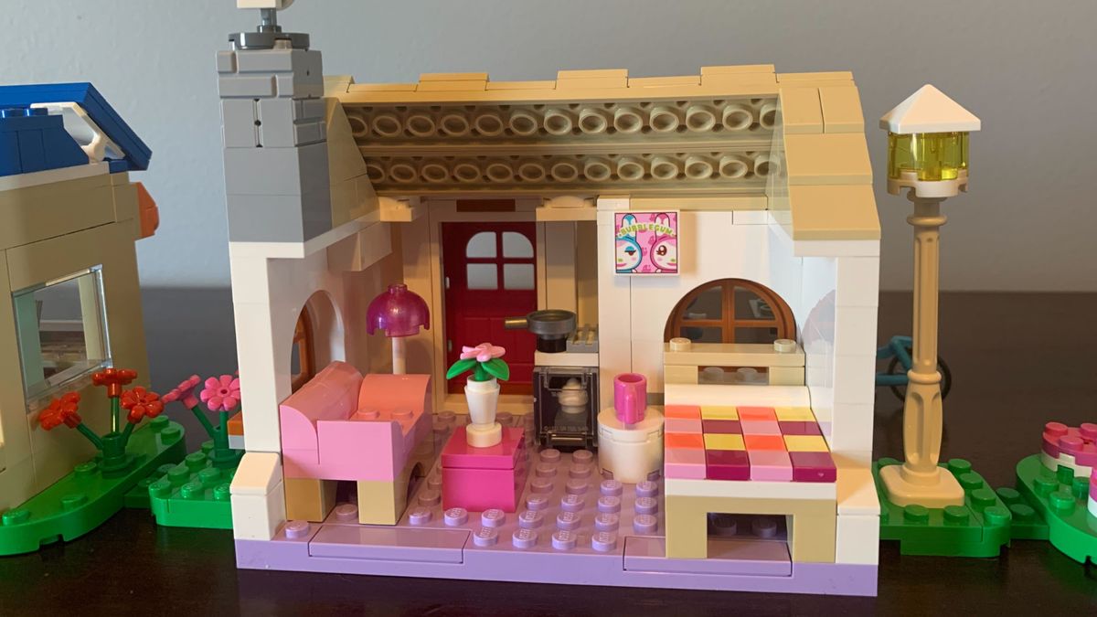 The back of Lego Rosie's House