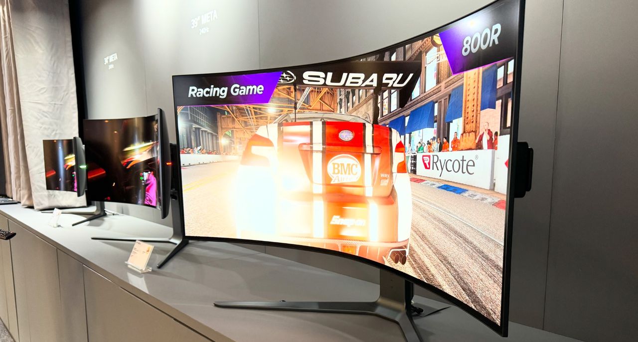 LG Display 45 inch Meta bendable OLED display