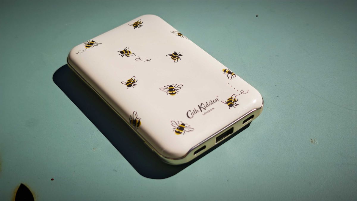  I like my power banks like I like my garden: covered in bees 