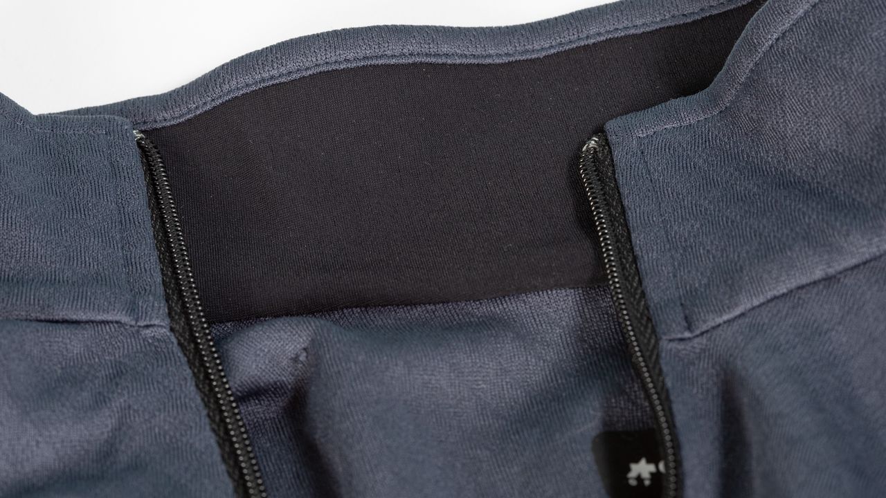 Assos Mille GTC C2 Short Sleeve jersey detail on material inside of collar