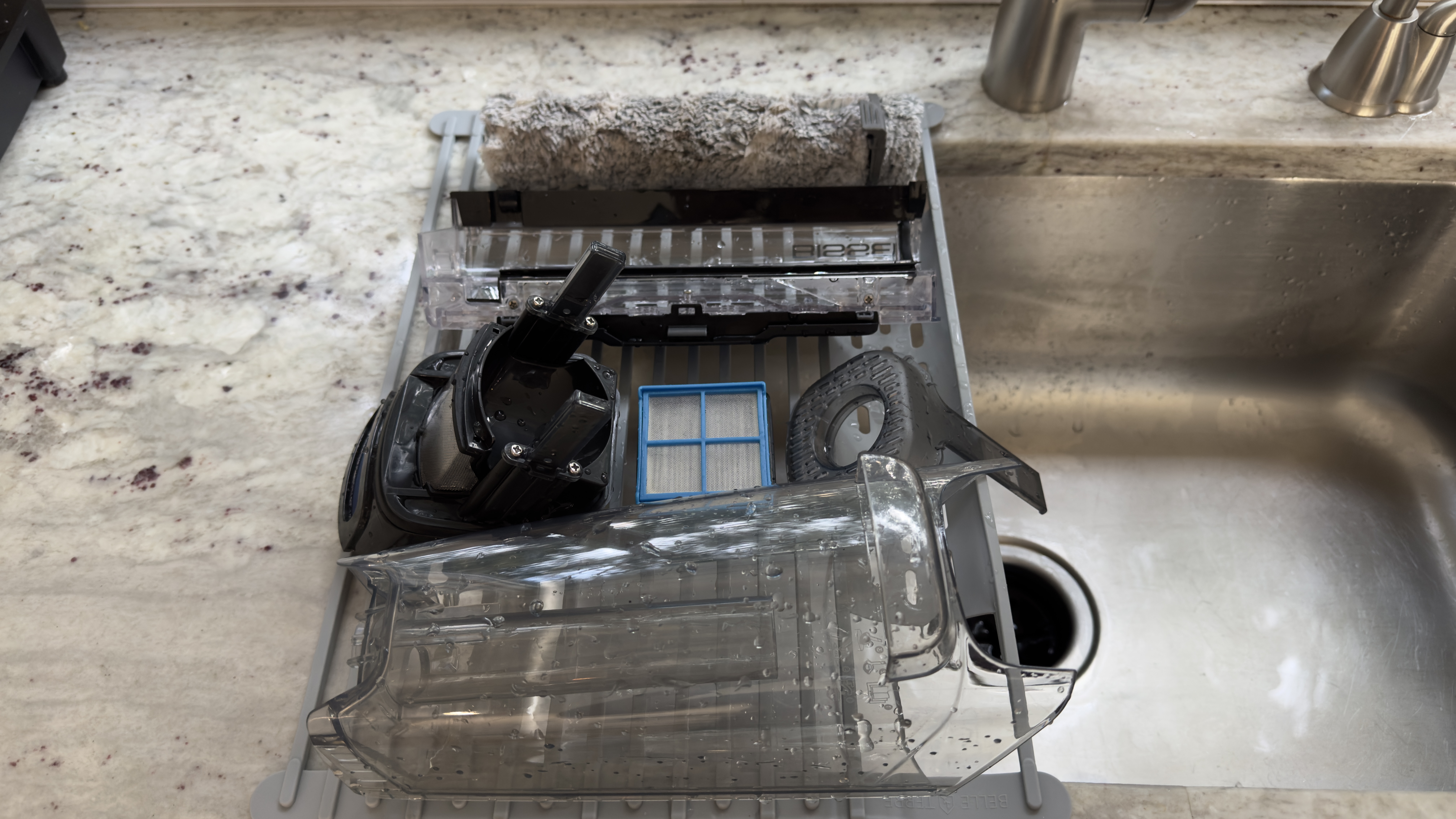 Bissell CrossWave HydroScrub All-in-One-Multi-Surface Cleaner floorhead