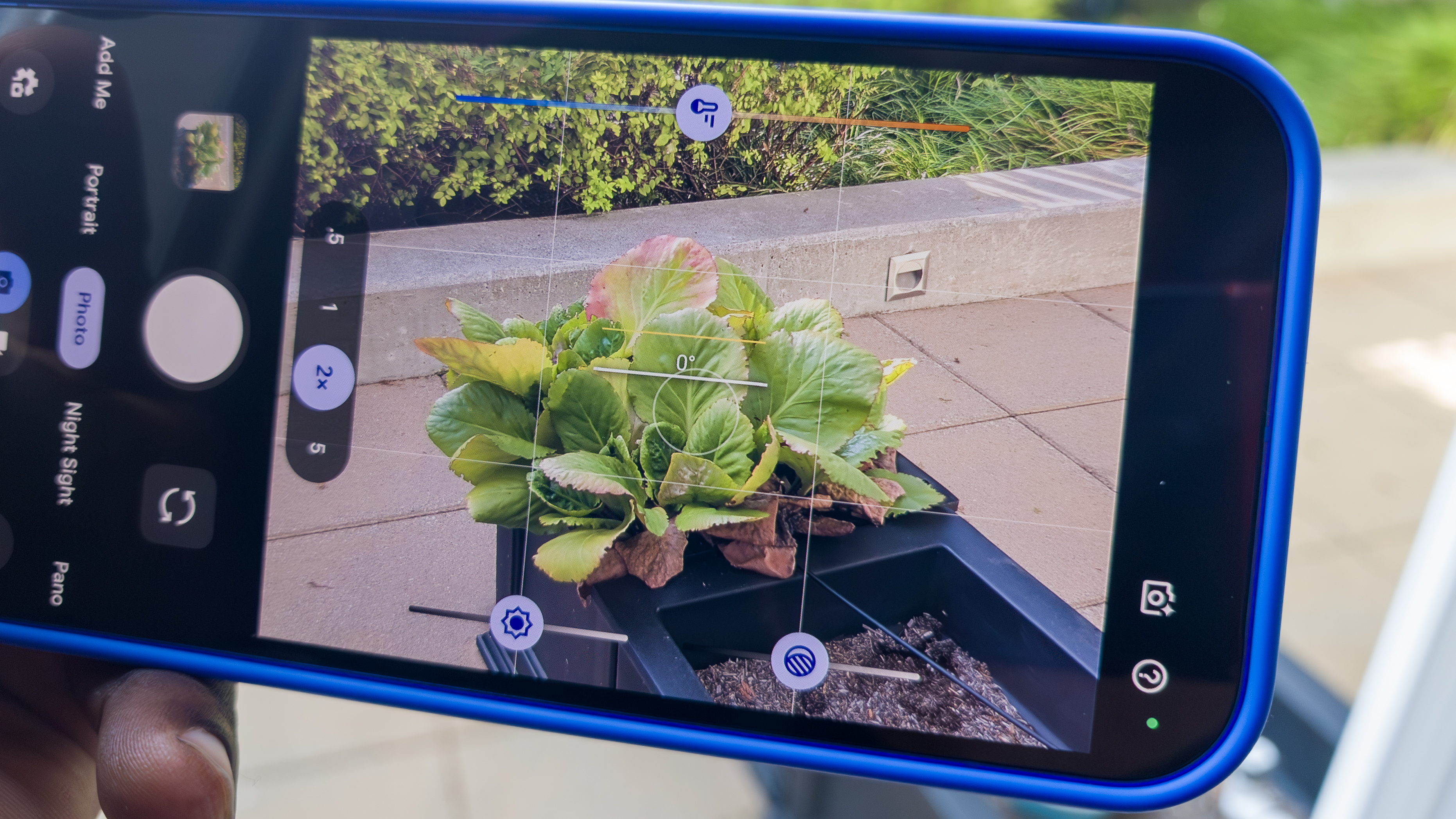 Quick access camera controls on the Pixel 10