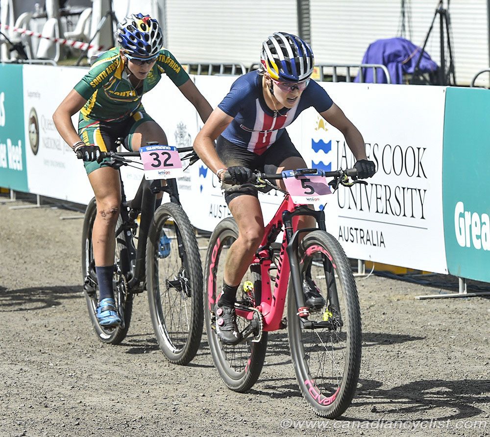 Kate Courtney (USA) chasing after crash in start loop