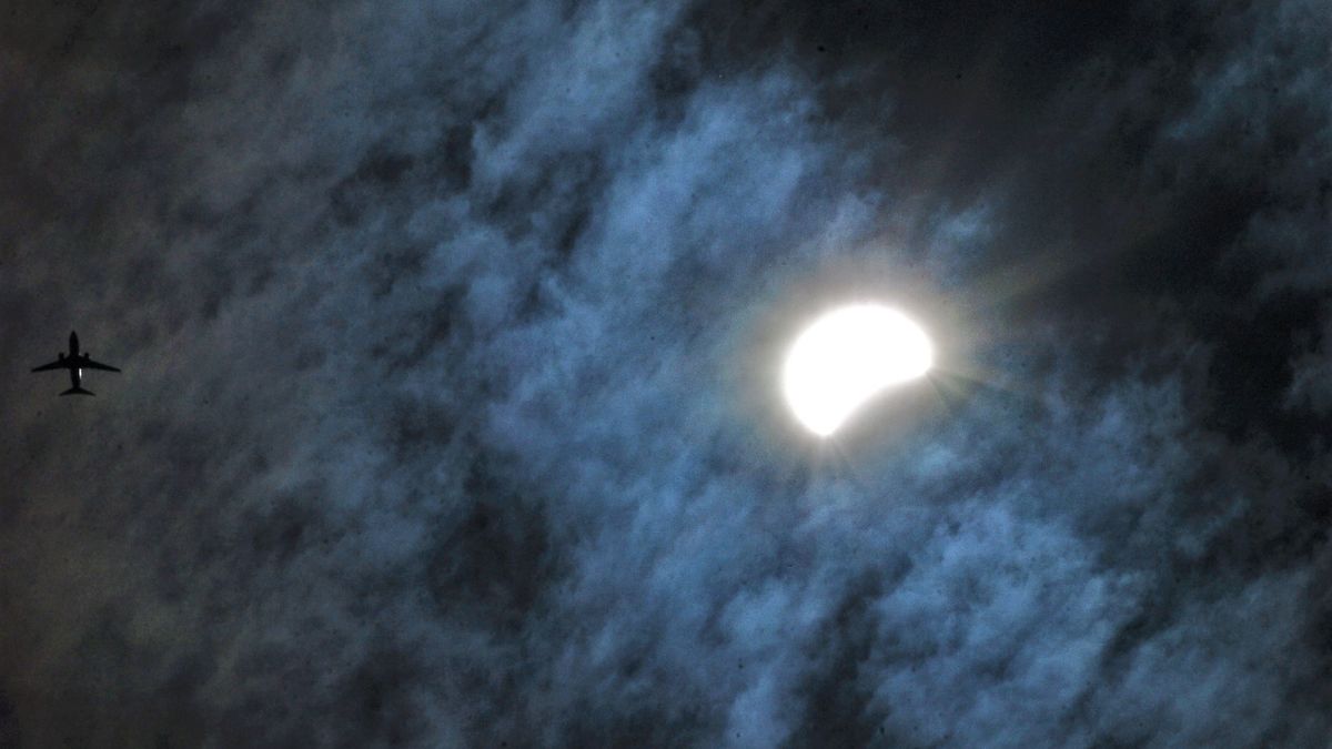 The 2017 total solar eclipse, as seen in Philadelphia, US.