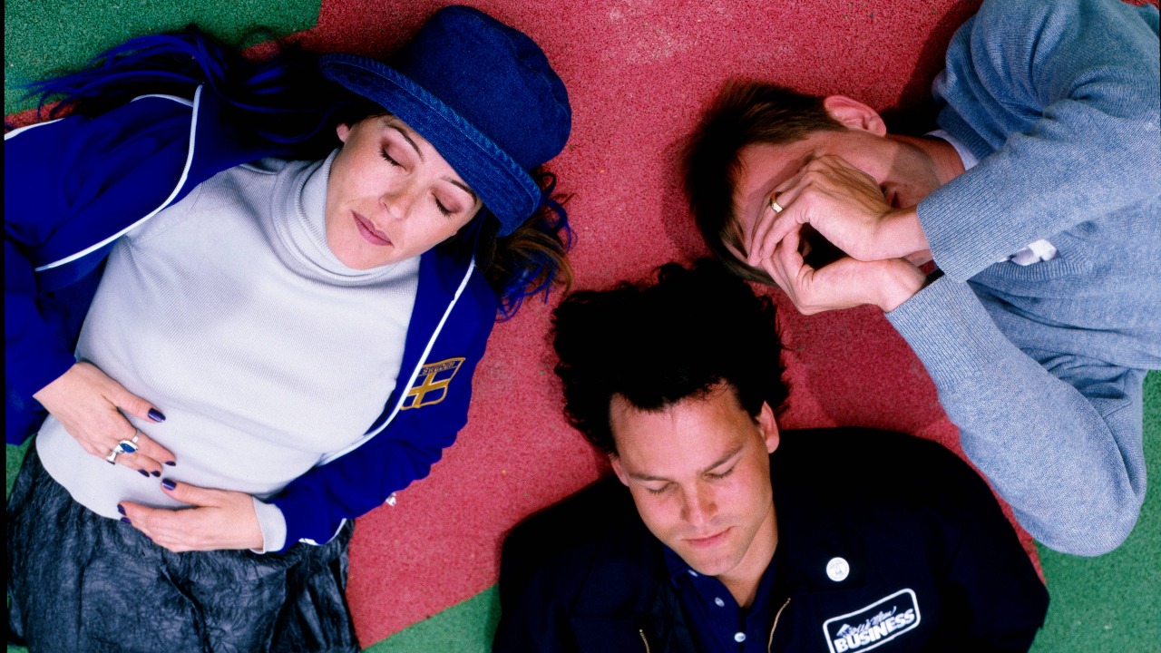 Whale laying down in a circle