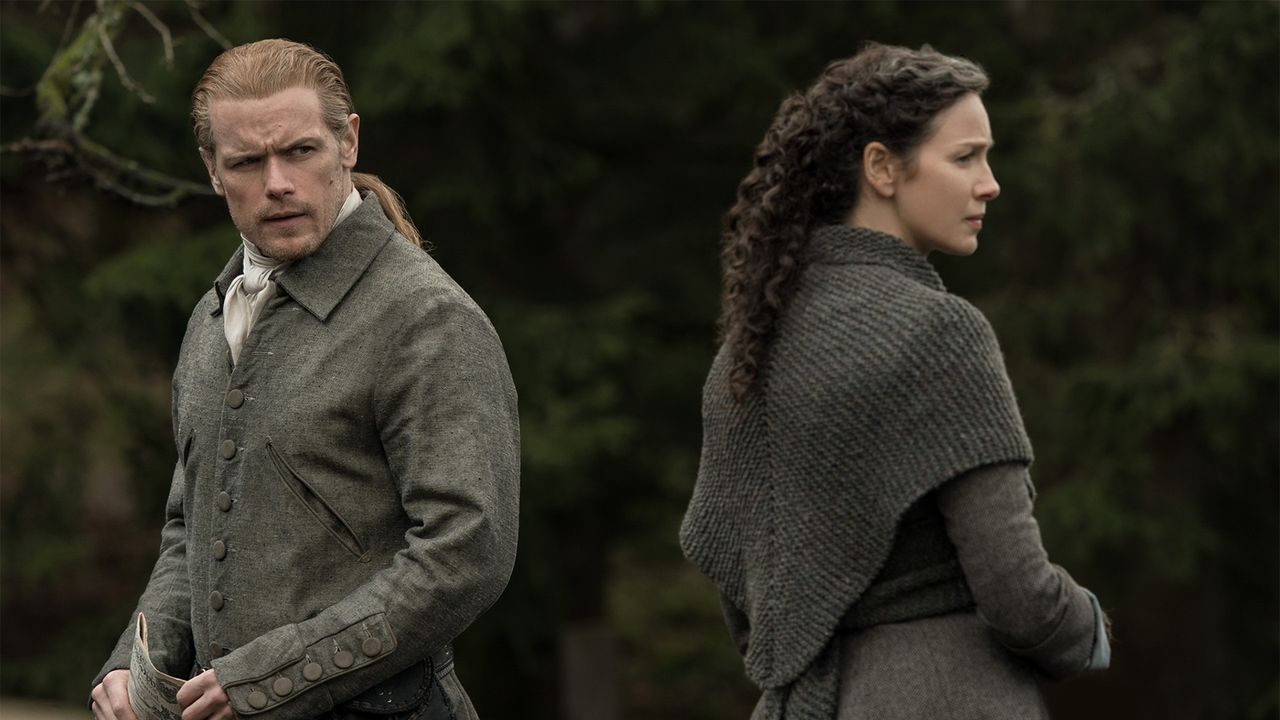 Do Jamie and Claire die in the Outlander books? Seen here are Sam Heughan and Catriona Balfe