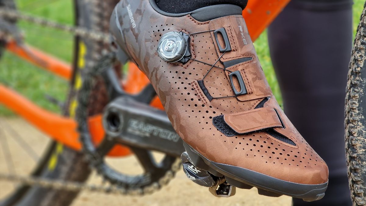 Shimano RX8 gravel shoe review: a lightweight, racy off-road option ...