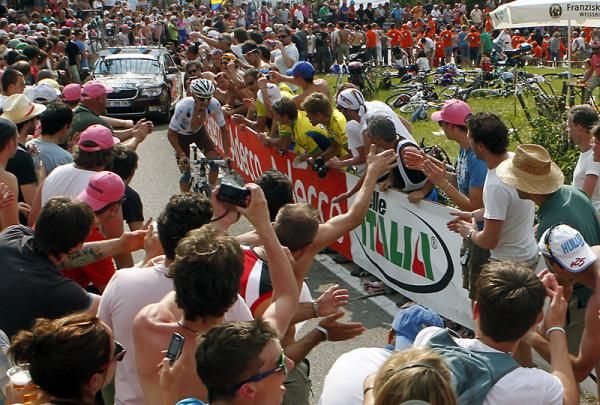 John Gadret (AG2R La Mondiale) is having his best-ever Grand Tour and defended his 4th place GC position.