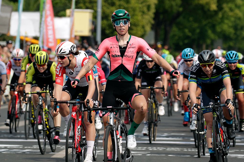 Lorena Wiebes wins stage 1 at the Tour of Chongming Island
